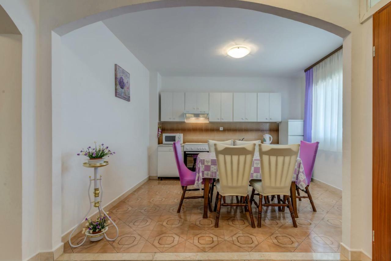 Apartment Luce Подстрана Екстер'єр фото