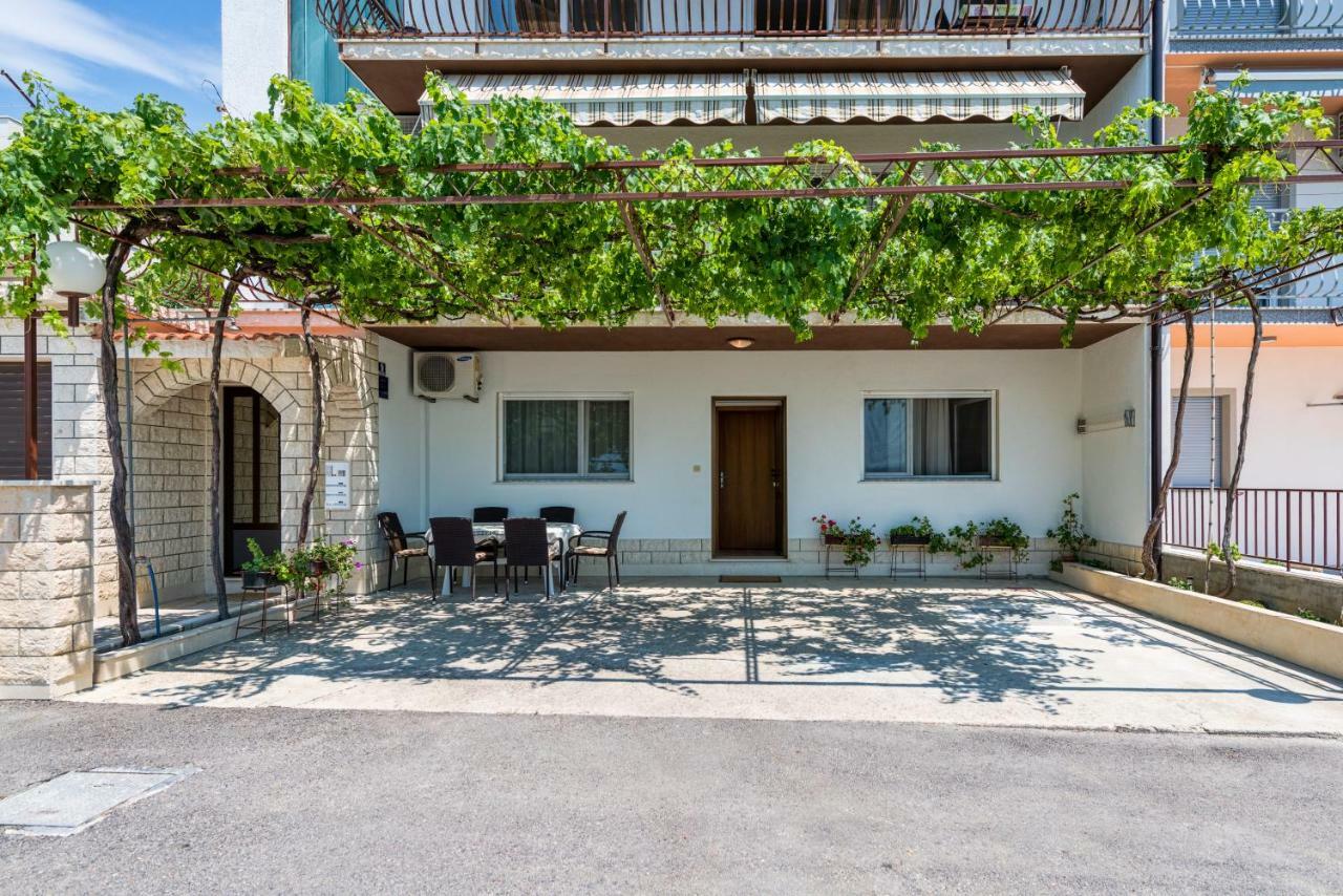 Apartment Luce Подстрана Екстер'єр фото